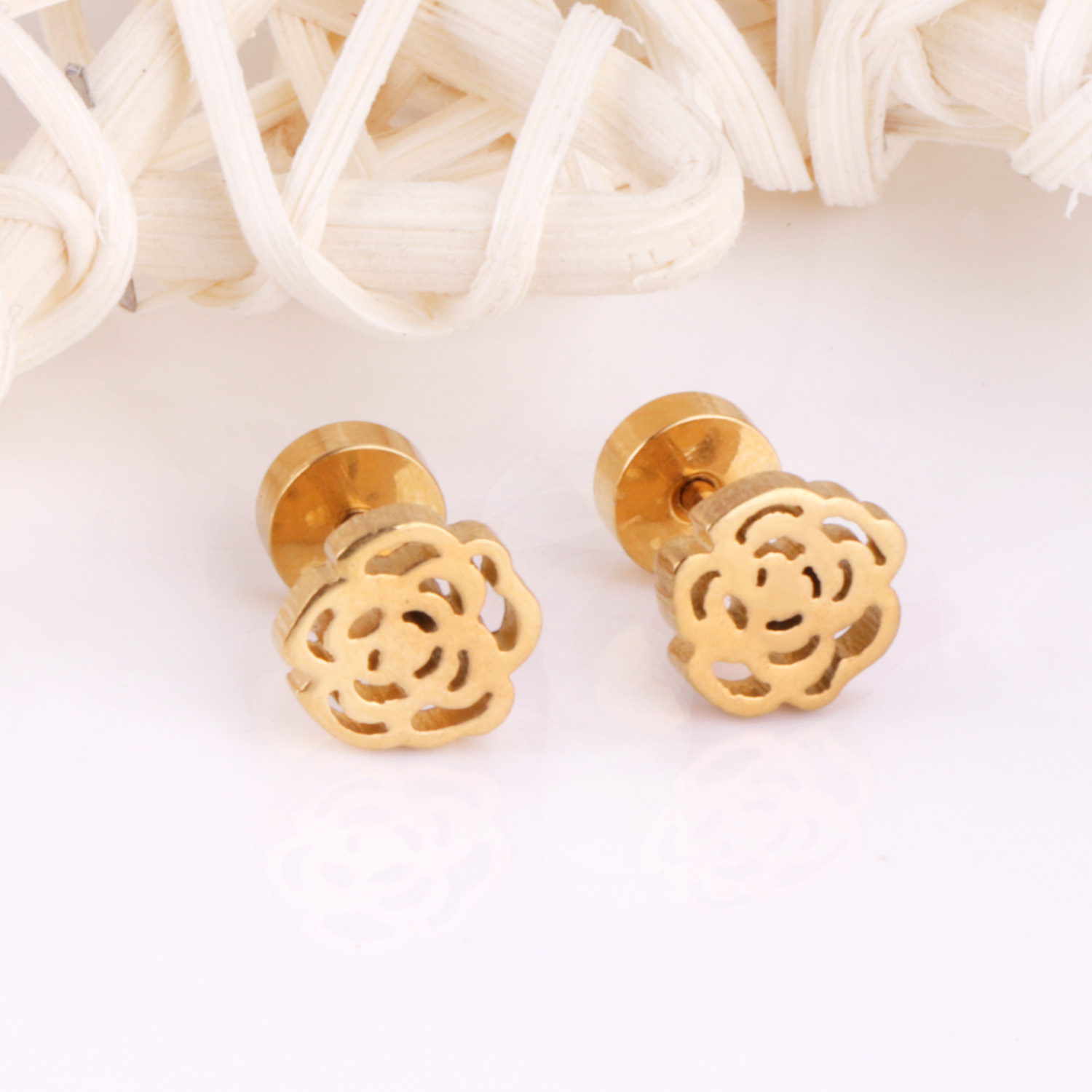 LUXUKISSKIDS ต่างหูสตั๊ดรูปดาว - Body Jewelry Surgical Steel บทวิจารณ์และราคา